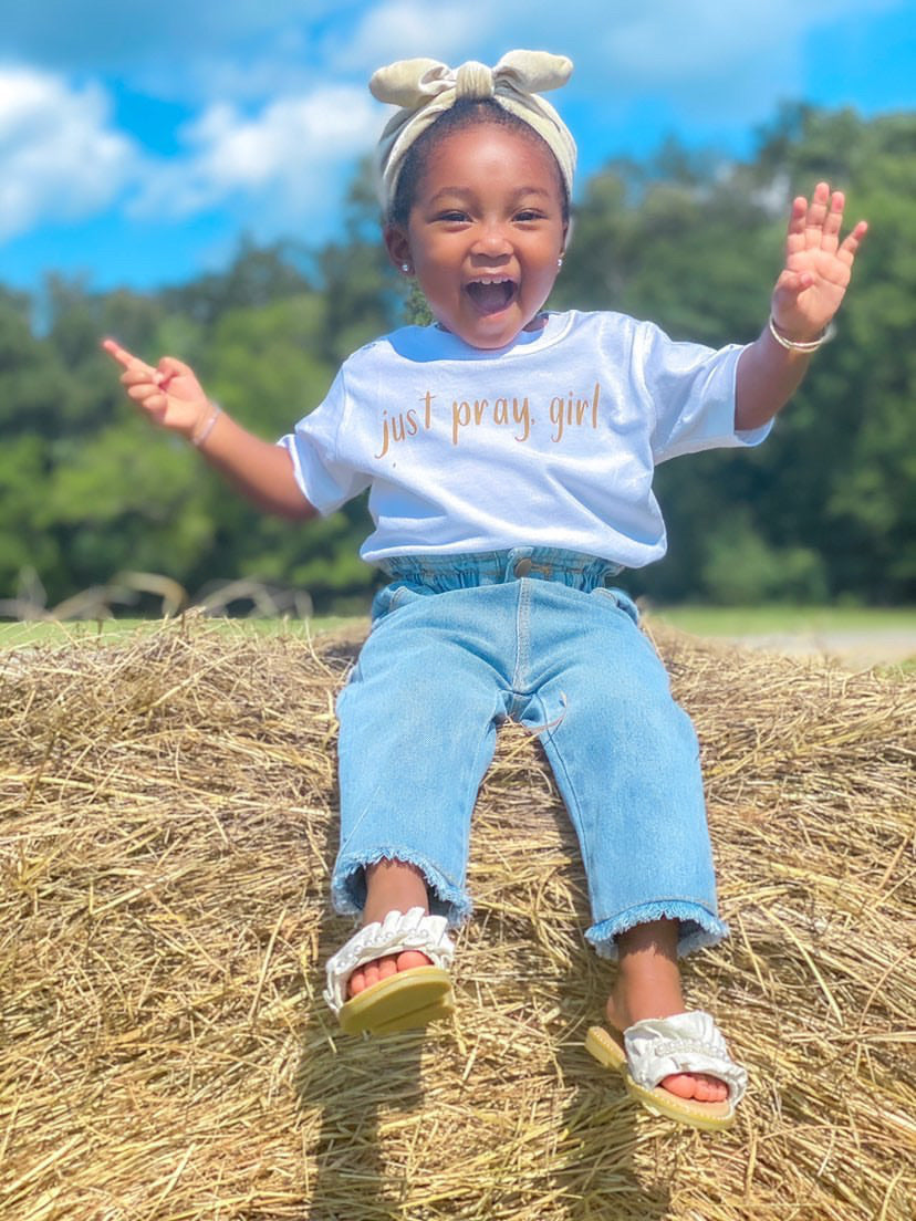 Kids Just Pray, Girl Caramel - Tee